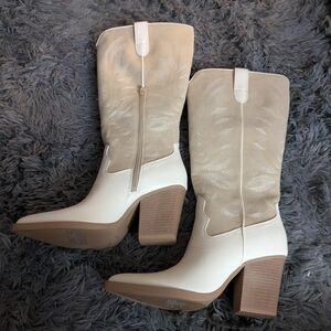 Cream and Tan Women's Cowgirl Boots